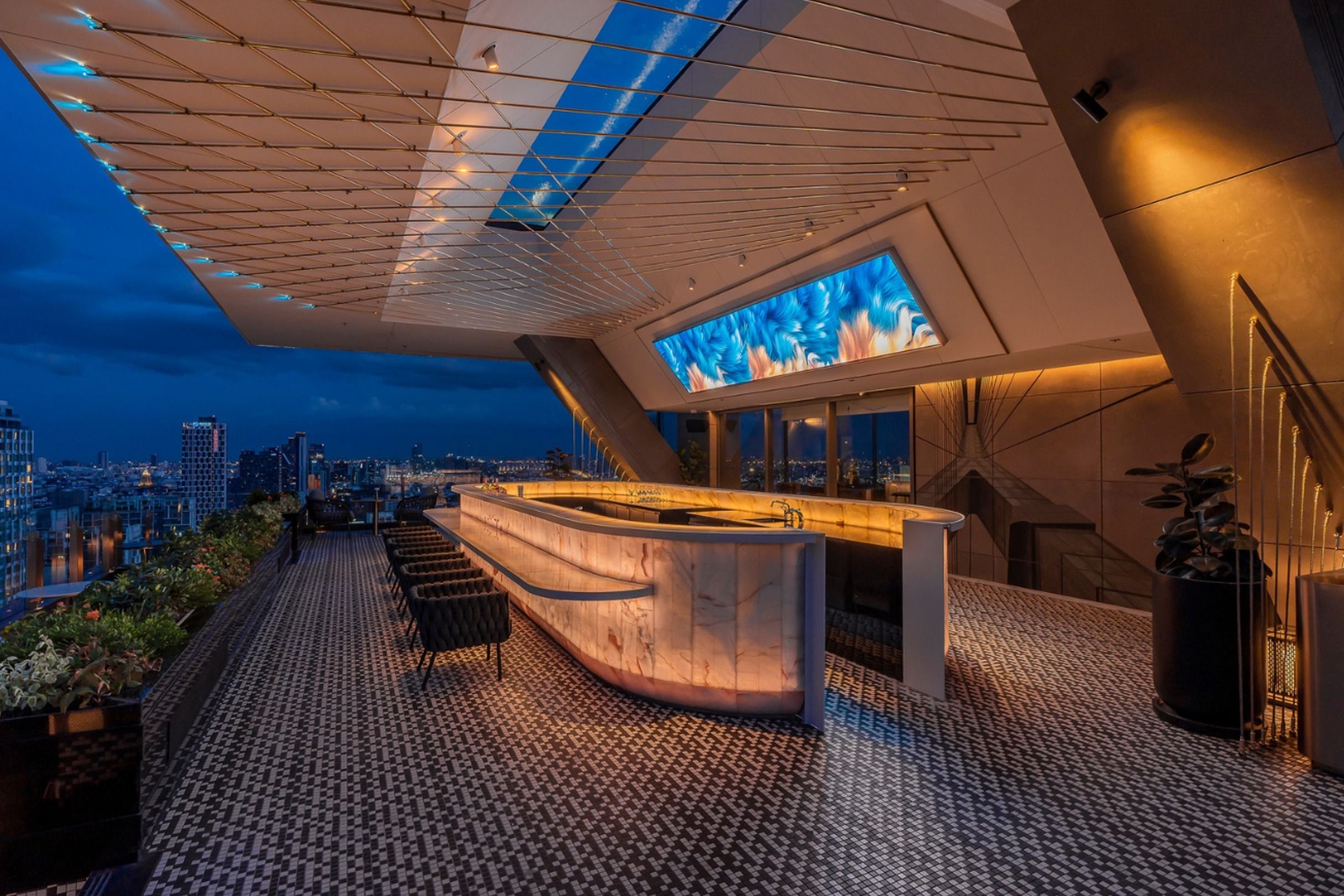 LUZ Bangkok Tapas Bar