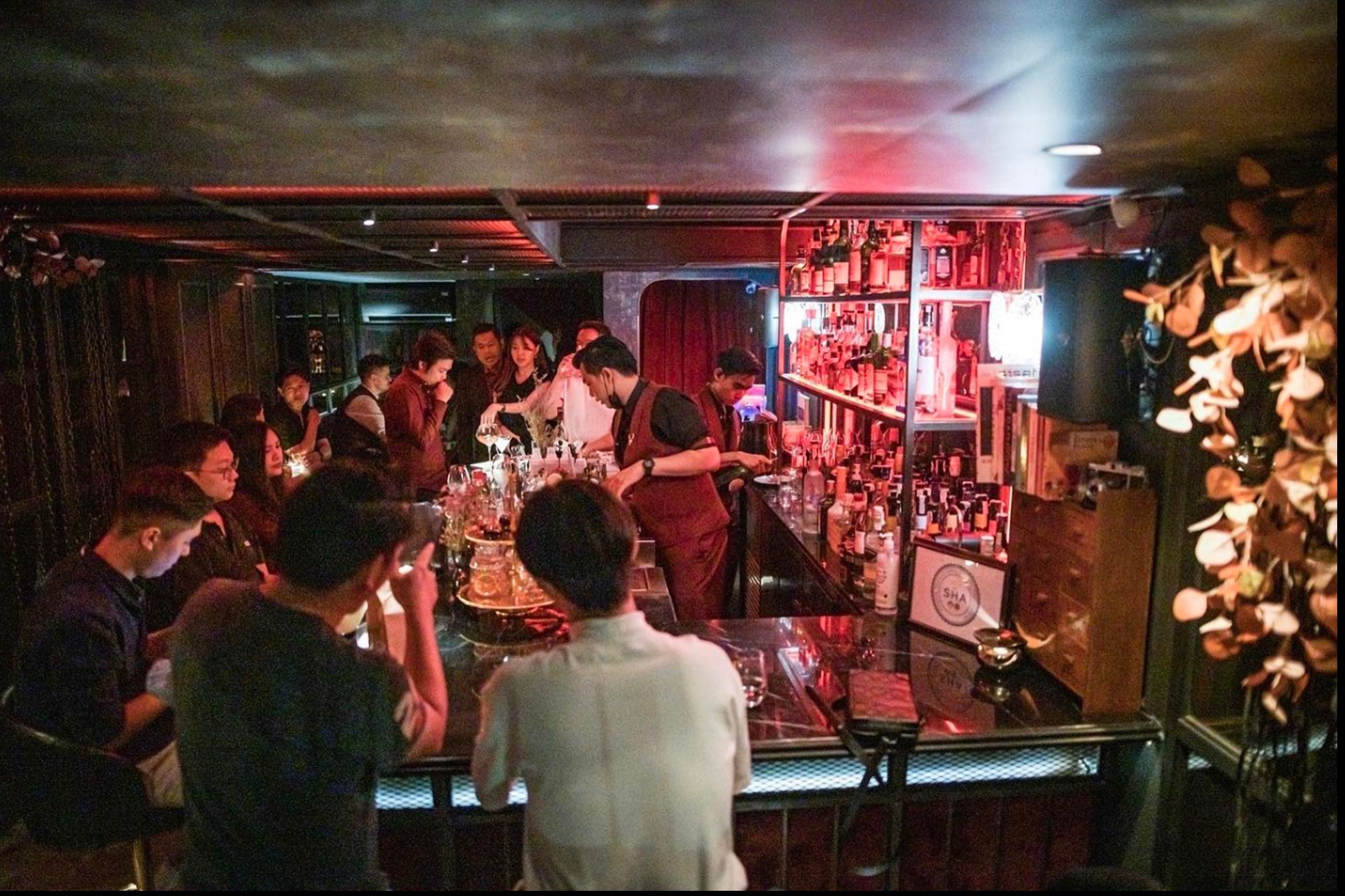 Midsummer night dream bar