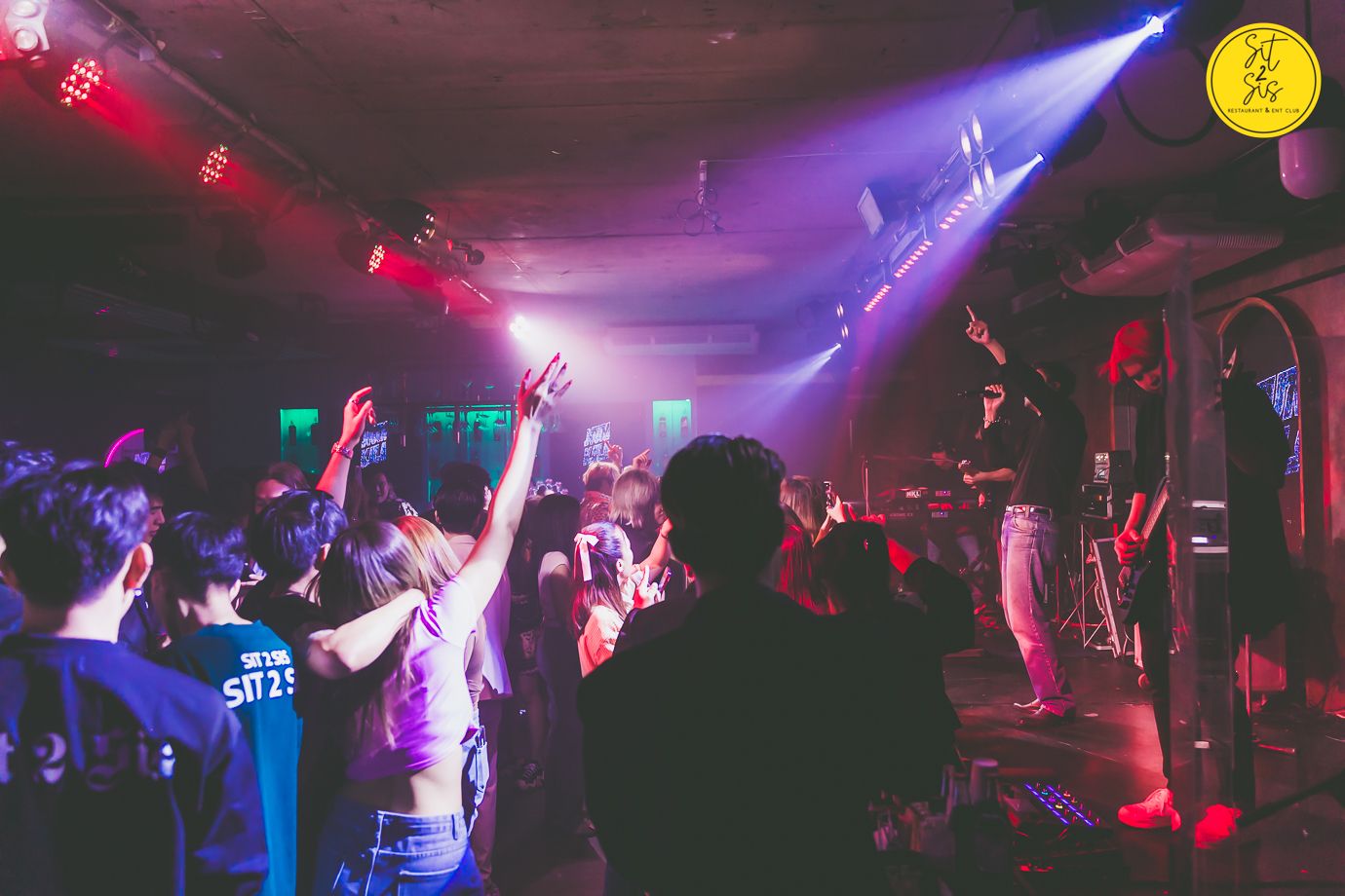 Sit 2 Sis Restaurant & Ent Club