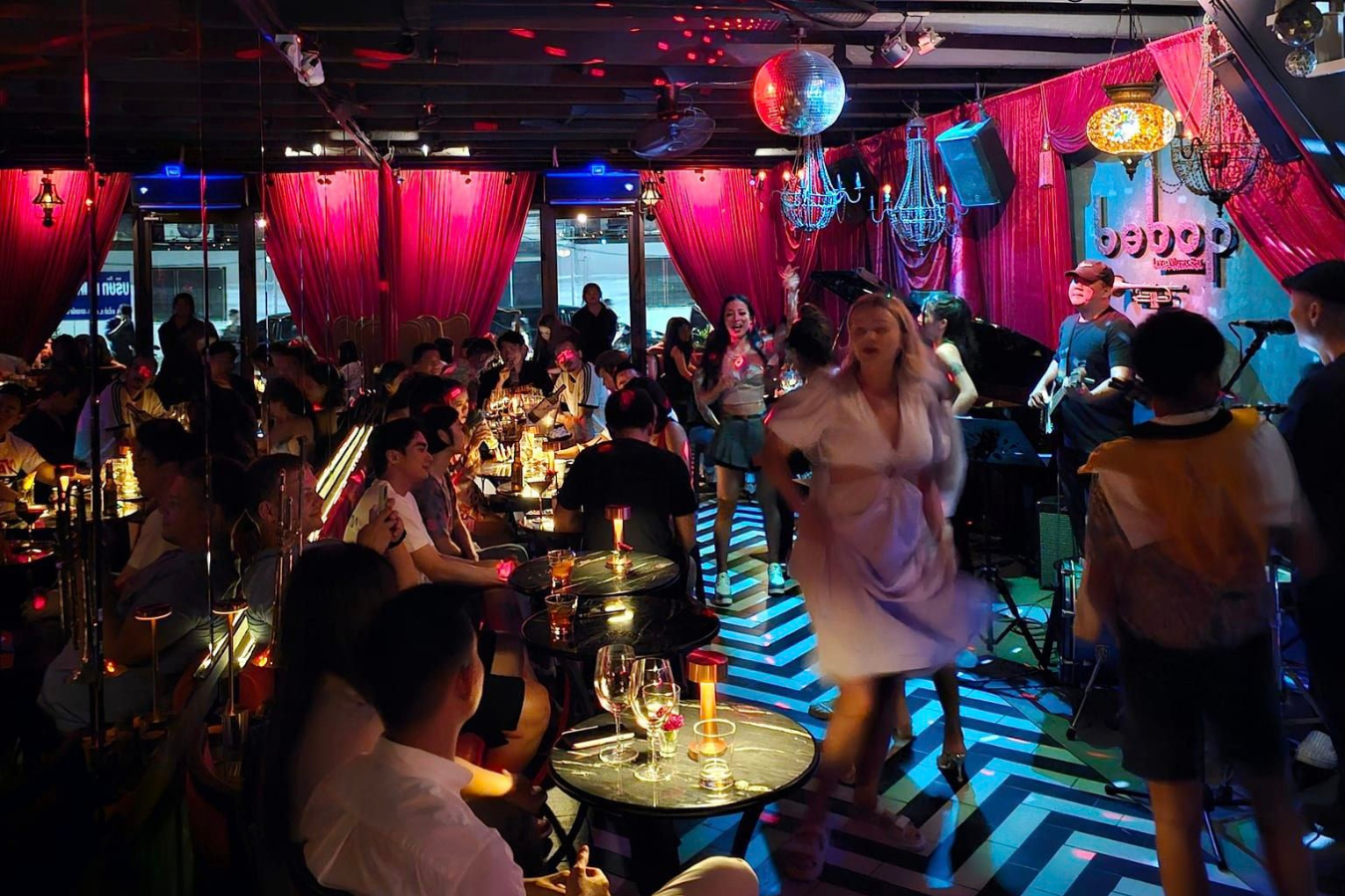 Bebop Live Music Bar & Restaurant